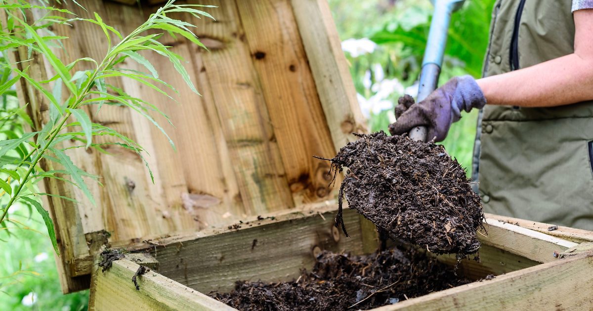 compost turning frequency explained